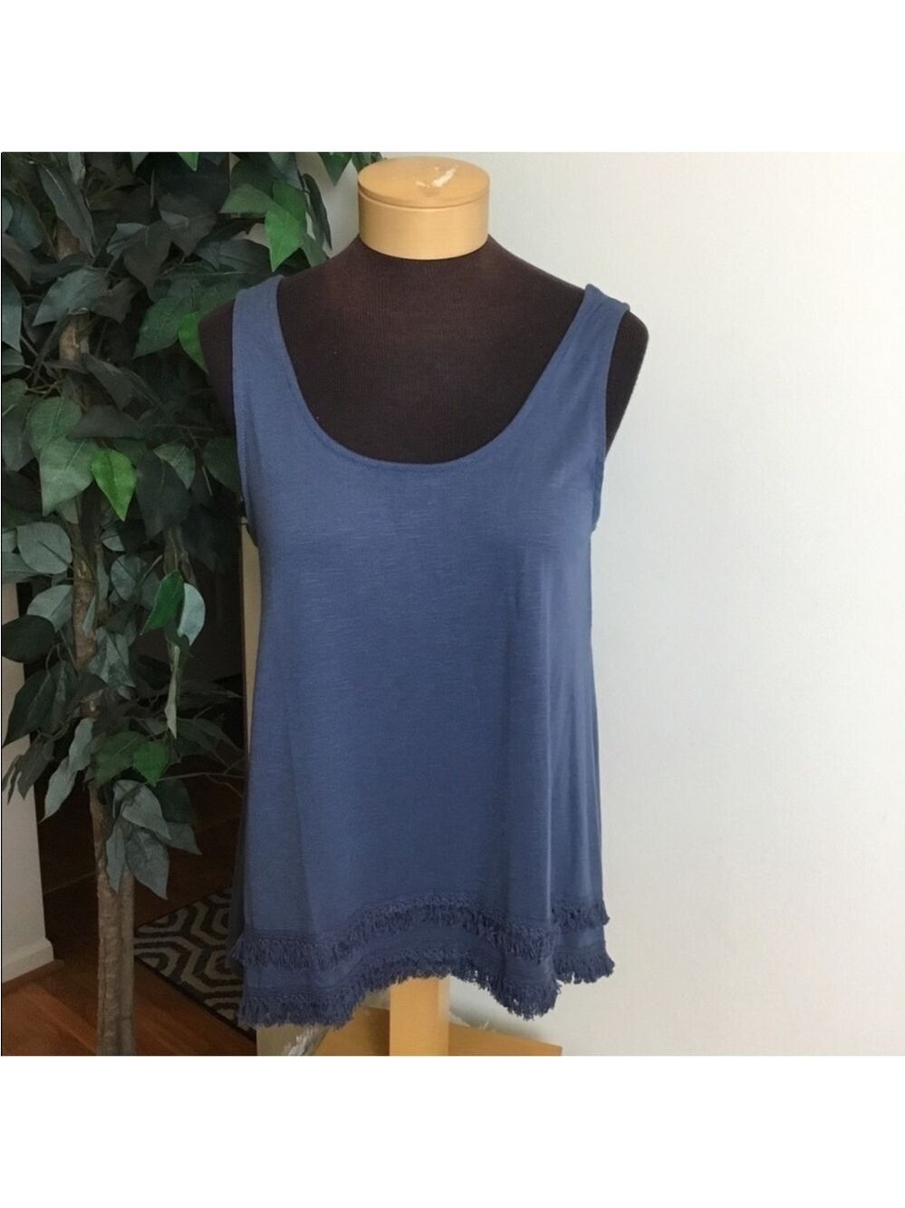 Wallflower tank top with fringe detail Woman’s M blue shark bite hem